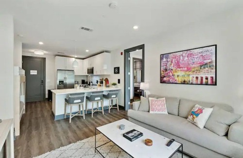 Rolling Mill Hill Condominio | Honky Tonk Highway BNB