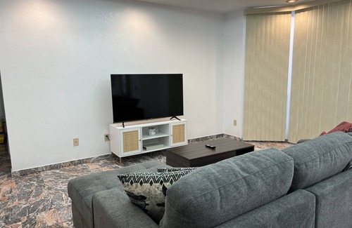 Pacific Heights Casa | Honolulu Home