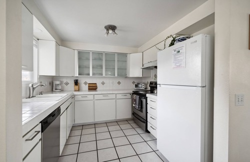 Hood River Casa | Hood Haven ~ Cozy 2-bedroom house in charming Downtown Hood River