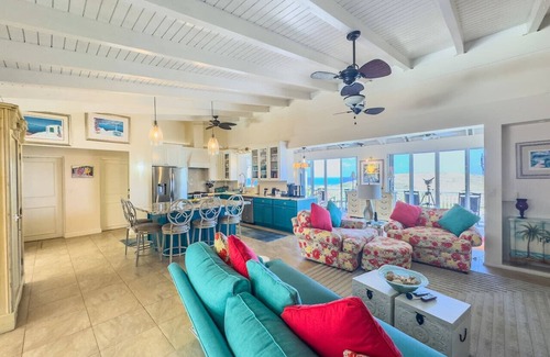 Judith's Fancy Casa | Hook ’em on Paradise - Luxury Villa