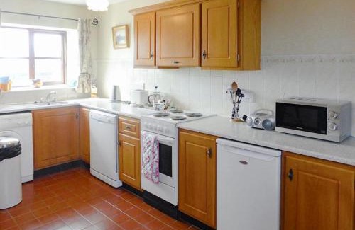 Kilmore Casa | Hook Holiday Cottage Kimore by Trident Holiday Homes