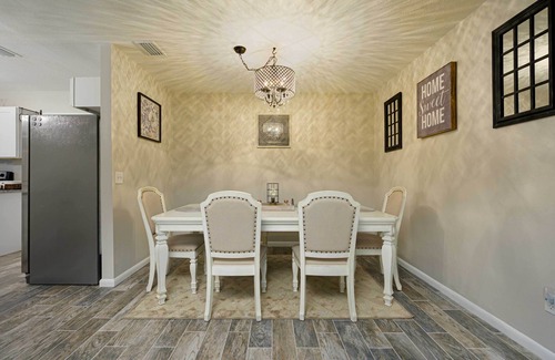 Winter Haven Cabaña | Hook, Line & Leisure: Lakefront Gem, 2 Mi to Dtwn