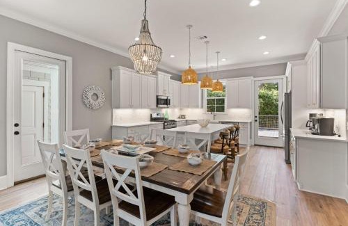 Saint Simons Island Casa | Hook, Wine & Sinker - 20 Couper Place