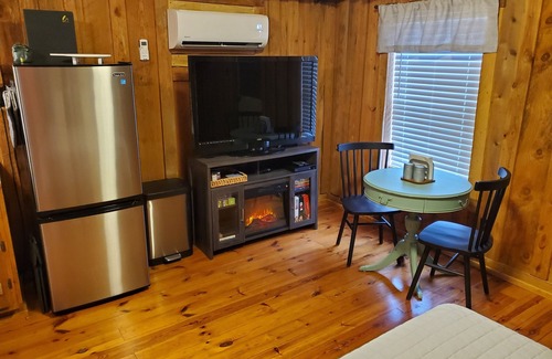 Rising Fawn Cabina | Hooked On A Feeling — Fishing Cabin