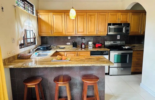 Gordon Town Casa | Hope Gardens - UWI - UTECH