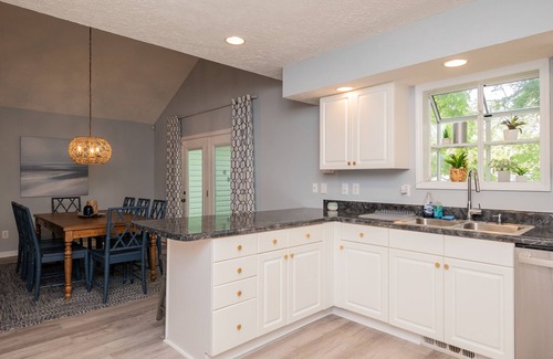 Tranquil Harbour Casa | Hope Sand Dreams: Modern, Elegant Home with Short Walk/Drive to Beach