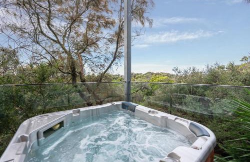 St. Andrews Beach Casa | Hopewell House with Spa and Golf Course Views