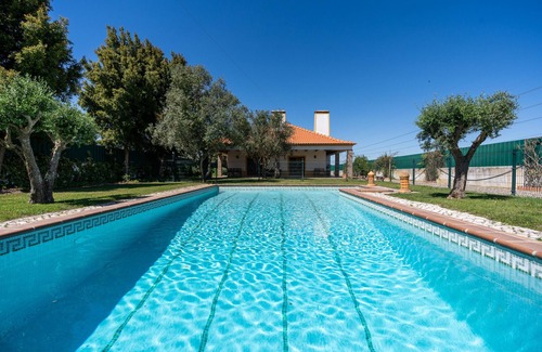 Palmela Chalet De Esquí | Hopstays - Palmela Quinta das Oliveiras