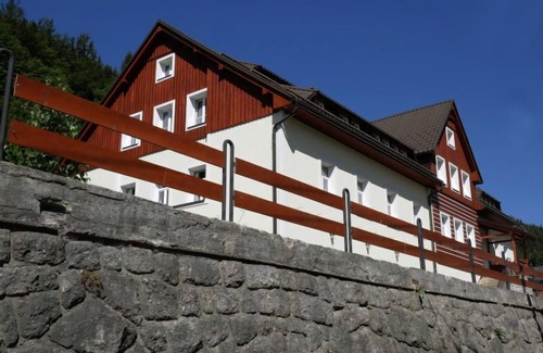 Desna Apartamento | Hora Jizera by Interhome