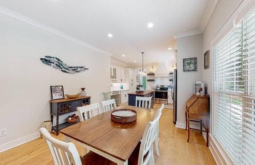 Manteo Casa | Horatio's Hideaway | Newly constructed house in Manteo with grill