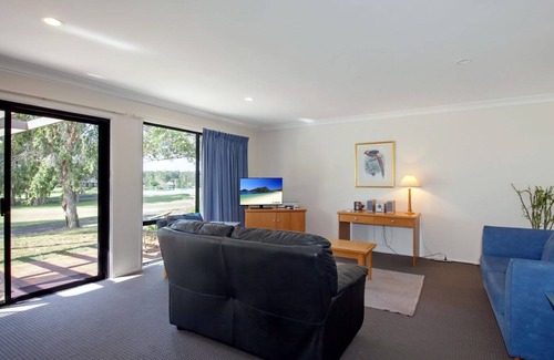 Salamander Bay Villa | Horizons Golf Club, Villa 135