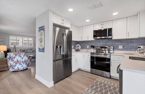 Siesta Key Villa | Horizons West Villa F-9 - Lovey view of the Intracoastal