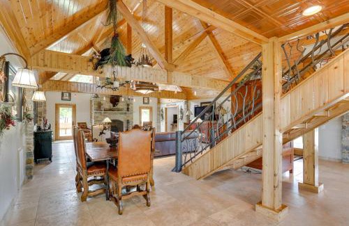 Deering Casa | Hornersville Vacation Rental with Private Pond!
