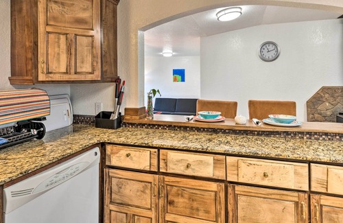 Crescent City Casa | Horse and Dog-Friendly Home Near Redwoods!