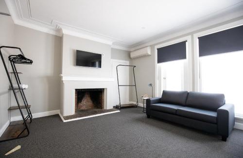 Homebush Hotel | Horse and Jockey Hotel Homebush
