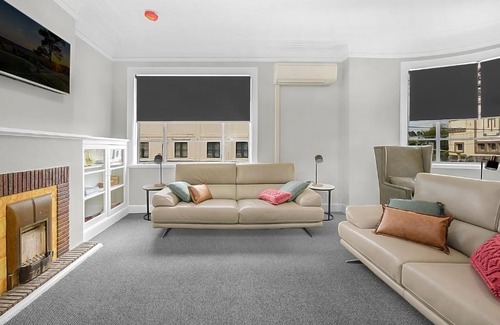 Homebush Hotel | Horse and Jockey Hotel Homebush