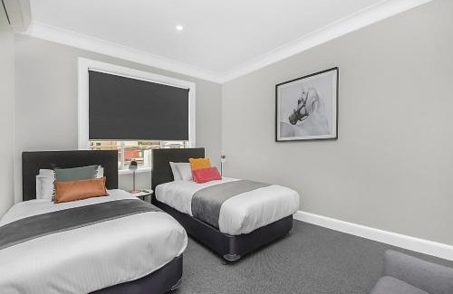 Homebush Hotel | Horse and Jockey Hotel Homebush