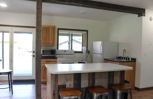 Rapid City Cabina | Horse Creek Resort - Cabin 6