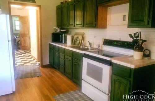 Glade Valley Casa | Entorno amigable para los caballos, conveniente para Old Beau Golfing y Blue Ridge Pwy
