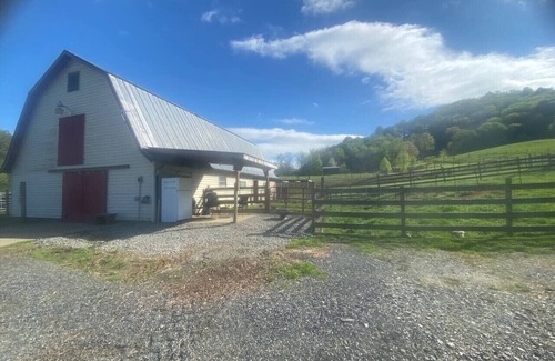 Mouth of Wilson Alquiler De RV | Horse Stable Hookup Near Grayson Highlands