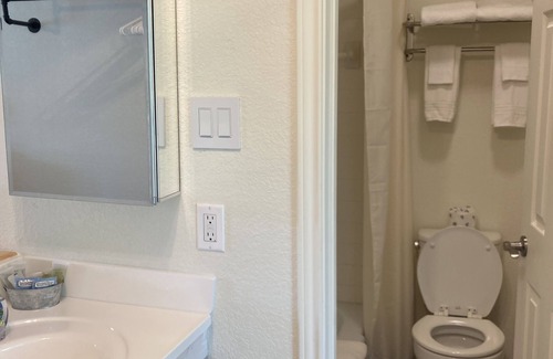 Canyon Lake Cabina | Horseshoe Riverside Lodge