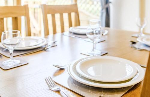 Lydney Casa | Horseshoe - Uk30759