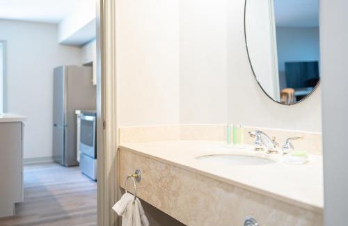 Oro-Medonte Apartamento | Horseshoe Valley Suites - The Evergreen