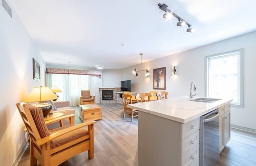 Oro-Medonte Apartamento | Horseshoe Valley Suites - The Evergreen