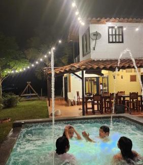 Floridablanca Casa | Hospedaje Campestre El Manantial