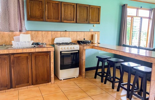 Rio Cuarto de Grecia Casa | Hospedaje en Río Cuarto- "Casa Selva Negra" para 4