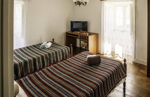 Praia da Vitoria Casa | Hospedaria Casa D Av Quarto 3 - Twin