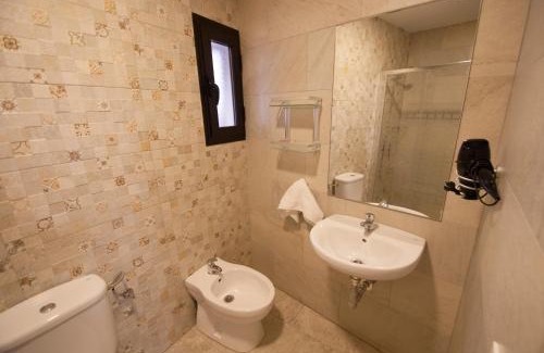 San Francisco-Ribera Casa | Hospedería Los Angeles