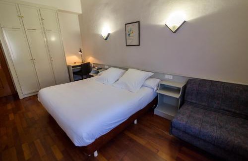 Las Ventas de Santa Lucia Hotel | Hospedium Hotel Lleida