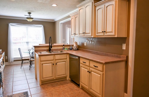 Jackson Casa | 3 Br; 2 Br house; Edgewater cove; North Jackson, TN, sleeps 6