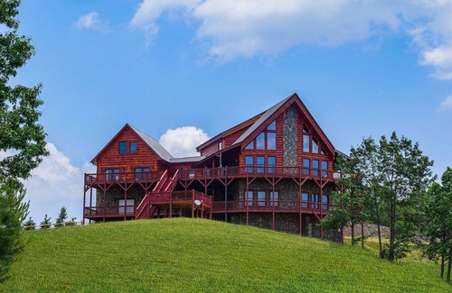 Dobson Cabina | 5 cabañas grandes para grandes eventos, retiros corporativos o reuniones familiares