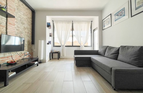 El Port Apartamento | @Hostourist Bcn Fira GranVia Plaza Europa Justicia