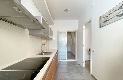 El Port Apartamento | @Hostourist Bcn Fira GranVia Plaza Europa Justicia