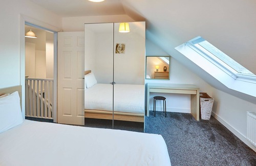 Skinningrove Casa | Host & Stay | Bay Retreat