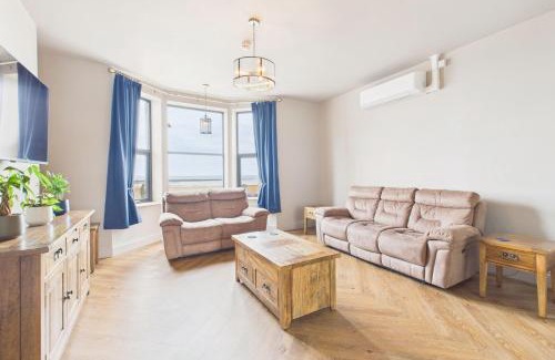 Redcar Casa | Host & Stay - Bellevue Luxe