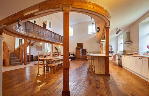 Hallington Casa | Host & Stay | Birdhope Craig Church