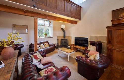 Newcastle-upon-Tyne Casa | Host & Stay - Birdhope Craig Church