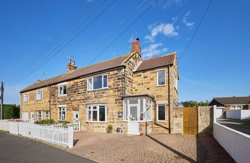 Marske-by-the-Sea Casa | Host & Stay | Coast Farm Cottage