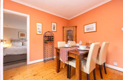 Woodingdean Casa | Host & Stay - Downs Valley House