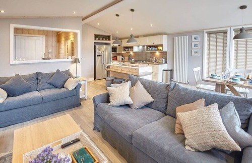 Runswick Bay Cabina | Host & Stay | Puffin's Rest