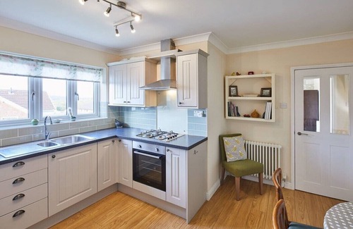 Brotton Casa | Host & Stay | Coach Cottage