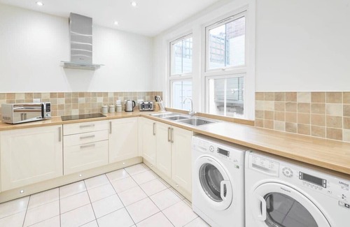 Saltburn-by-the-Sea Casa | Host & Stay | Victorian Seahouse