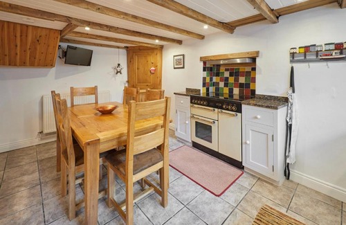 Staithes Casa | Host & Stay - Hampdon Cottage
