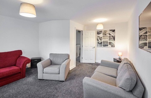 Skinningrove Casa | Host & Stay | House 4