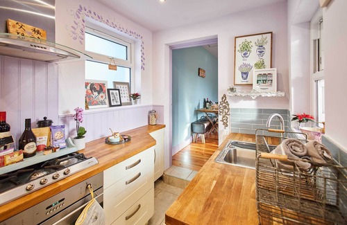 Morpeth Casa | Host & Stay | Lilac Cottage