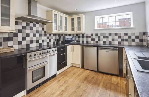 South Shields Casa | Host & Stay | Ocean House